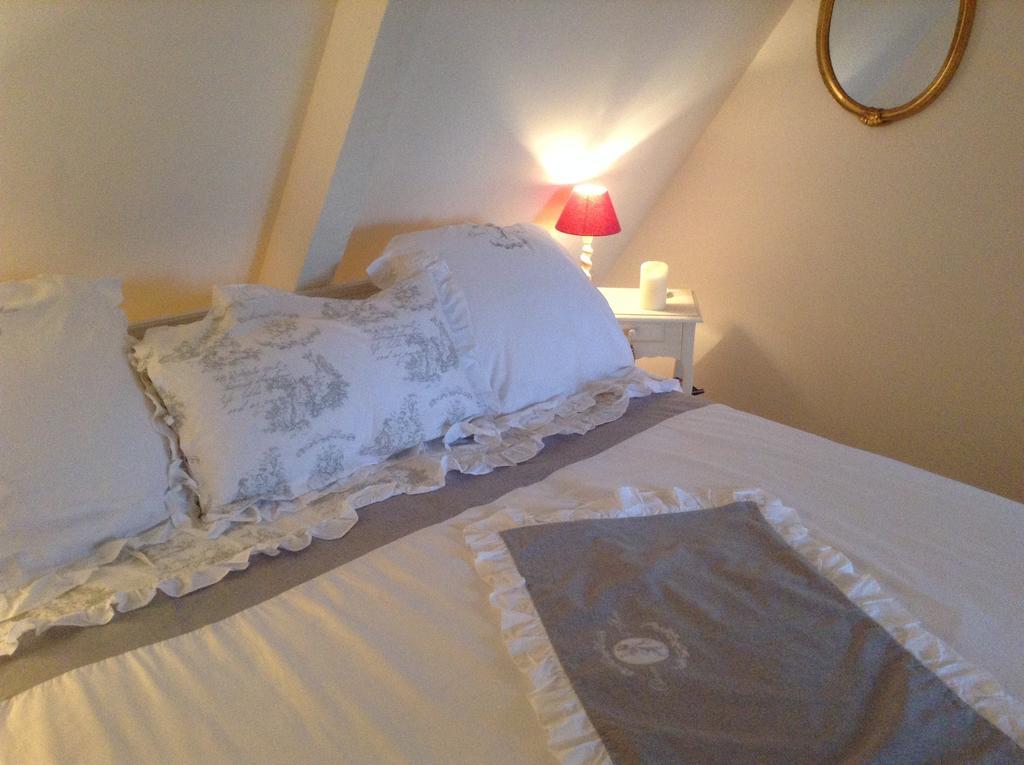 Chambre Le Nid Du Phare Avec Jacuzzi Honfleur Rom bilde