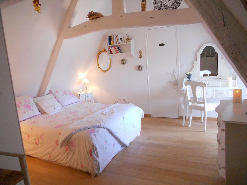 Chambre Le Nid Du Phare Avec Jacuzzi Honfleur Rom bilde